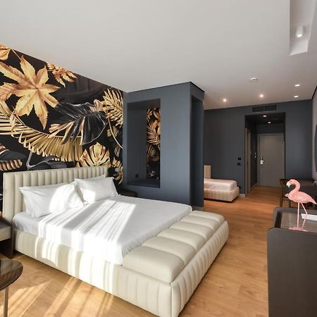 Flamingo Beach Hotel & Spa Vlorë 외부 사진