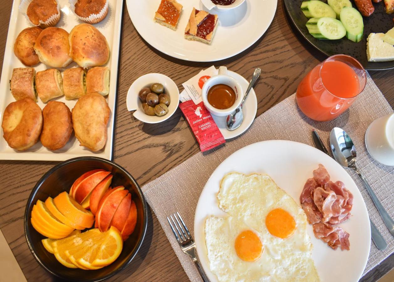 Flamingo Beach Hotel & Spa Radhimë 외부 사진