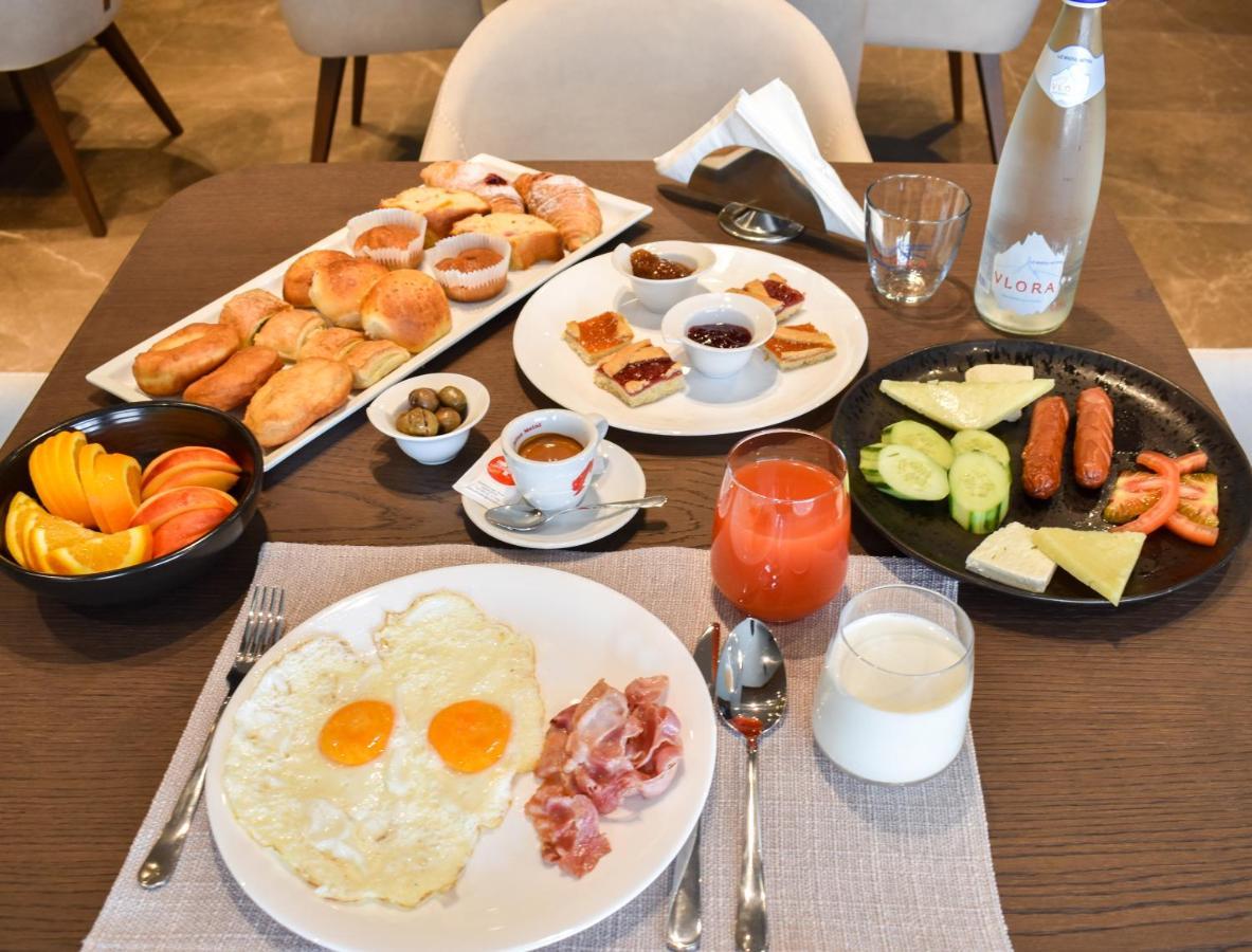 Flamingo Beach Hotel & Spa Vlorë 외부 사진