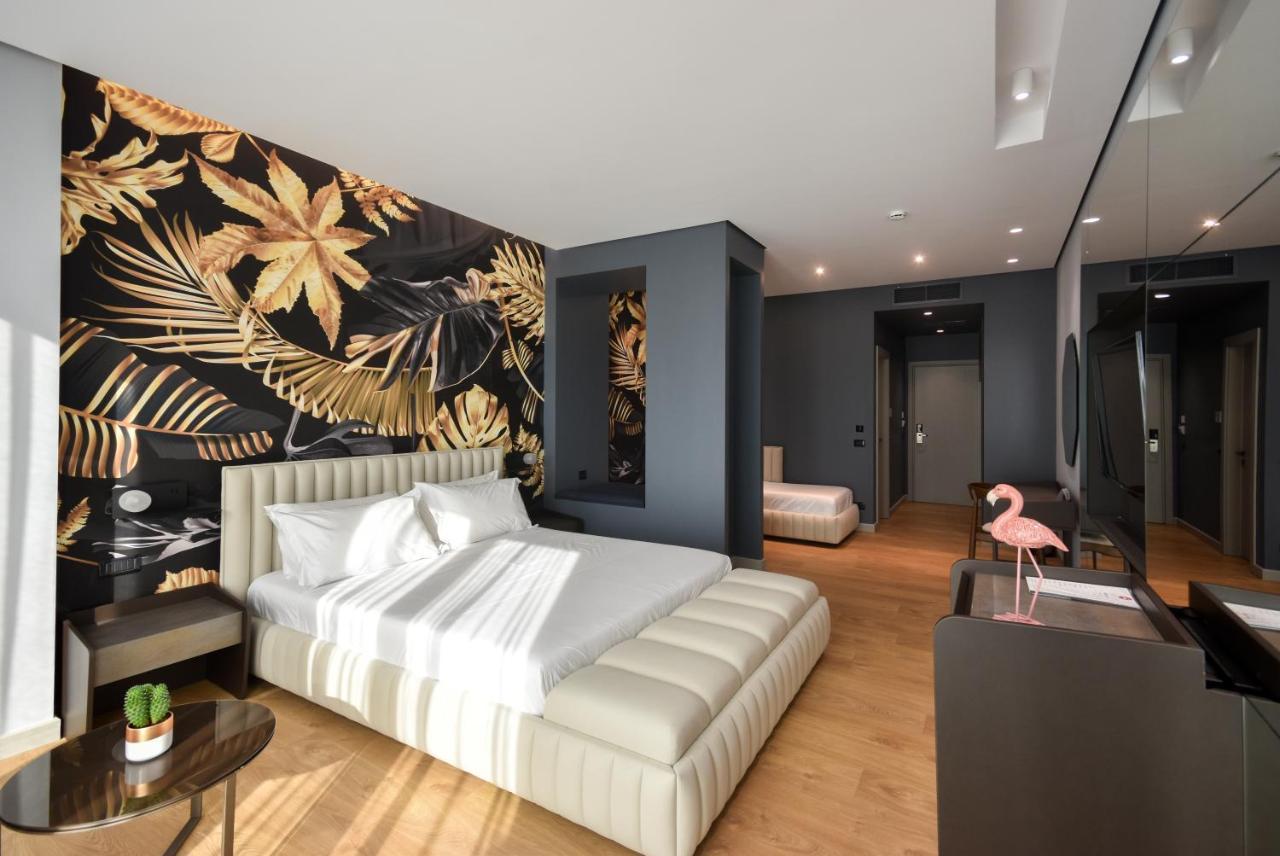 Flamingo Beach Hotel & Spa Radhimë 외부 사진