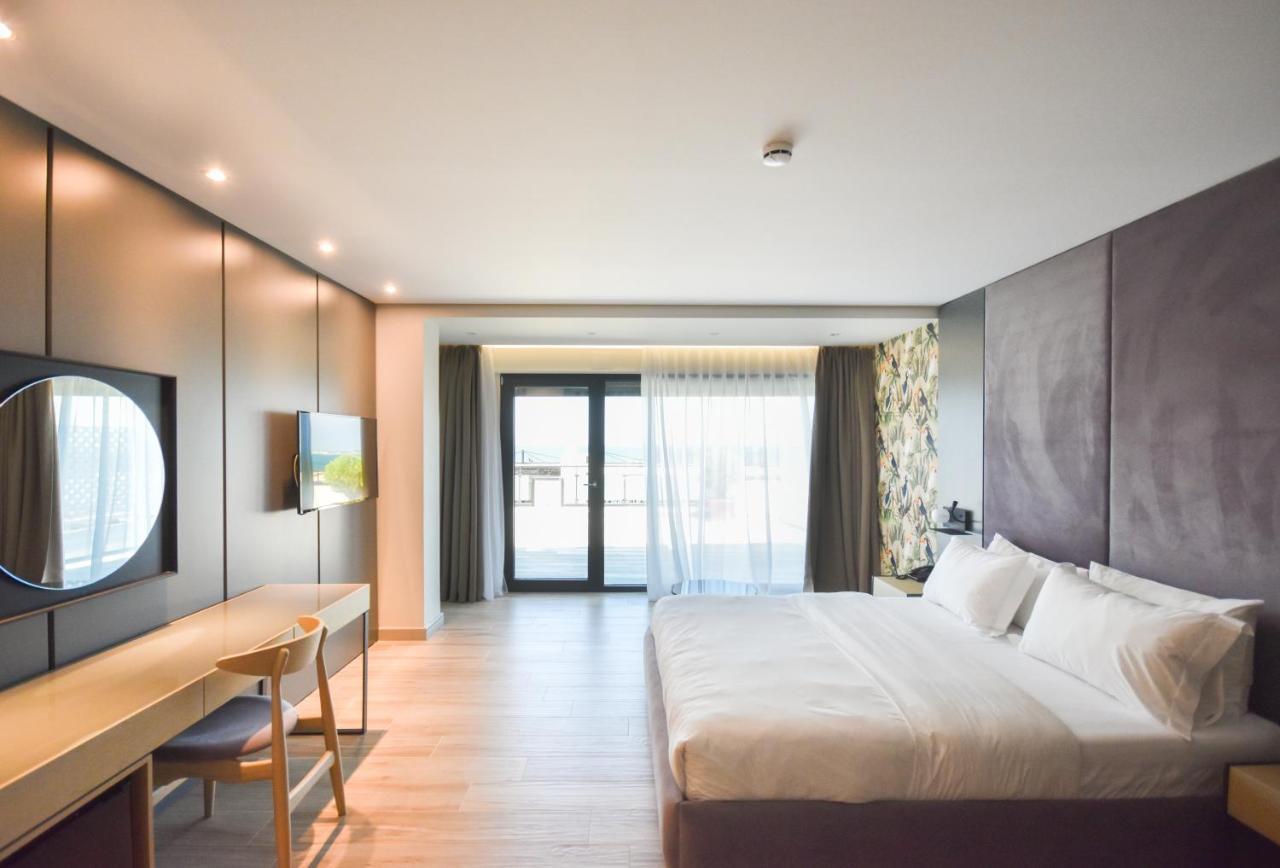 Flamingo Beach Hotel & Spa Vlorë 외부 사진